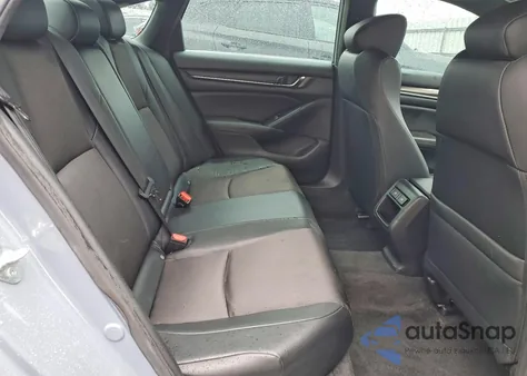 2022 Honda Accord Sport z USA, uszkodzony, nr VIN 1HGCV1F3XNA110658